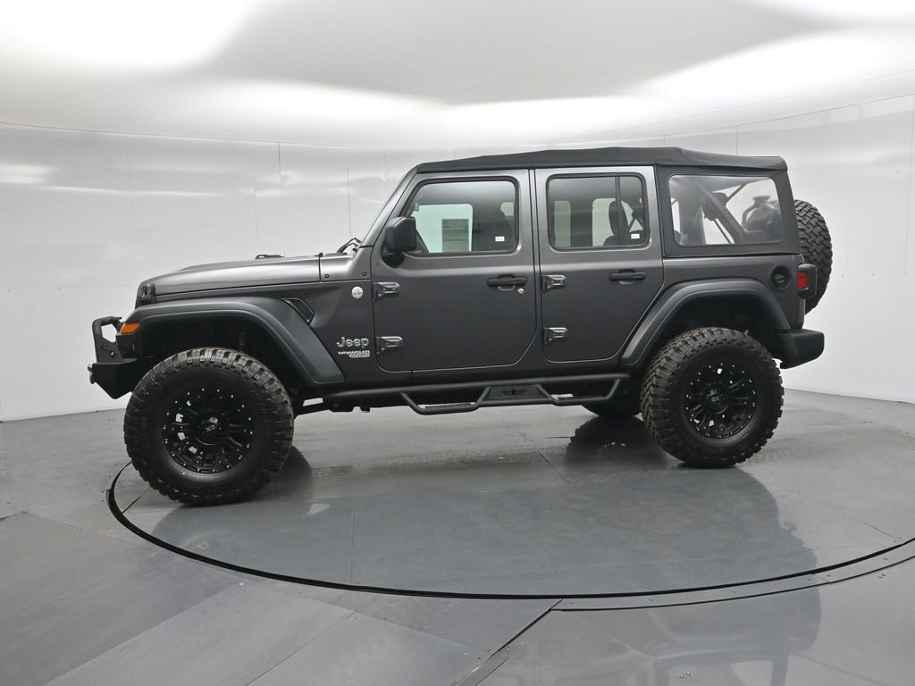 Used 2018 Jeep Wrangler Unlimited Sport image 25