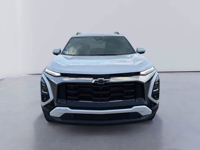 Used 2025 Chevrolet Equinox ACTIV w/ Safety and Technology Package FWD image 7