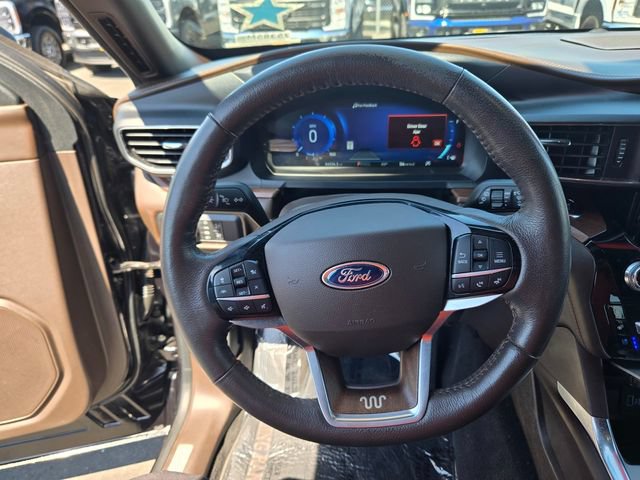 Certified 2022 Ford Explorer King Ranch w/ Premium Technology Package AWD/4WD image 20