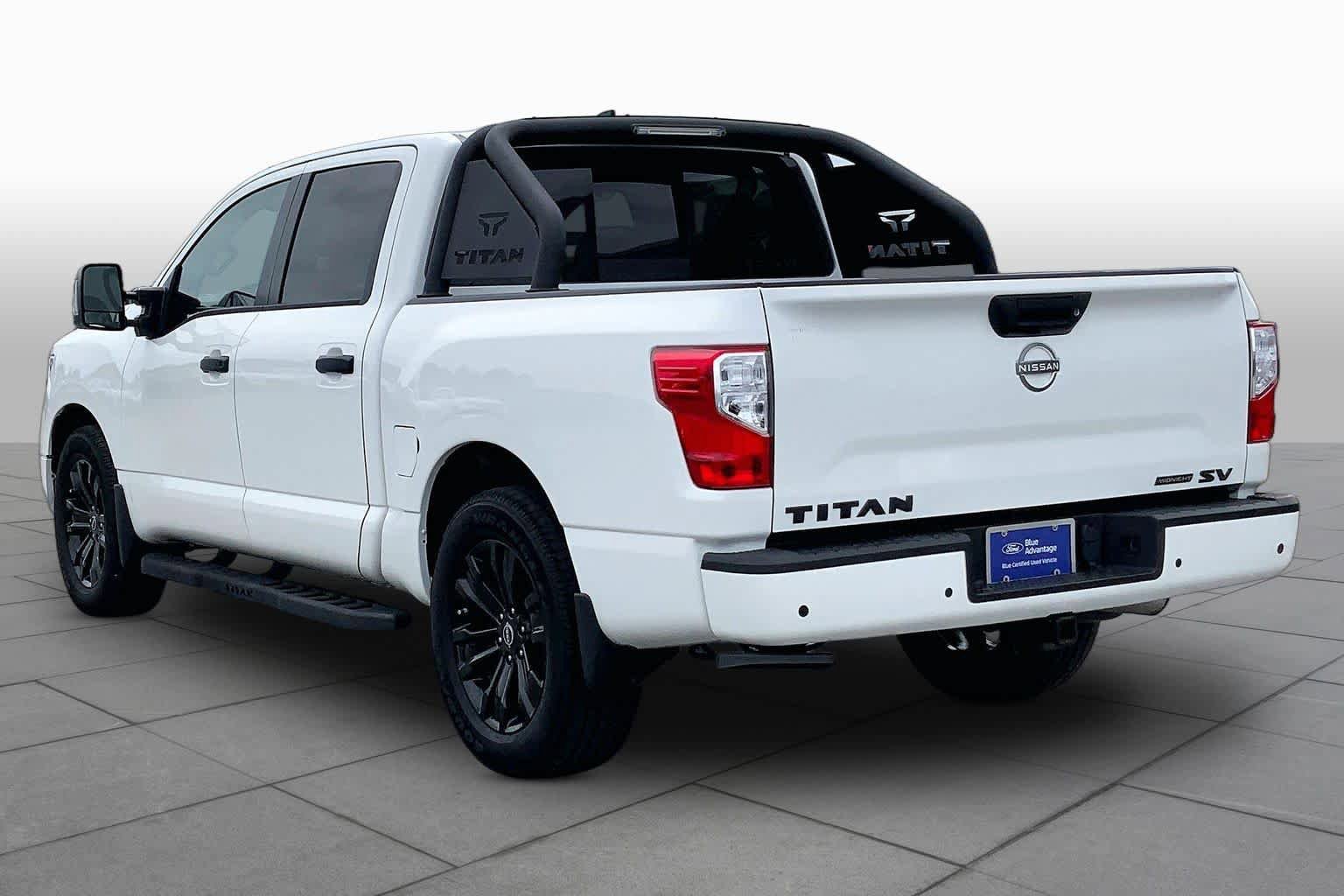Used 2024 Nissan Titan SV RWD image 12