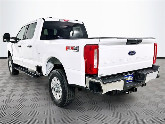 Certified 2024 Ford F250 XLT w/ FX4 Off-Road Package image 3