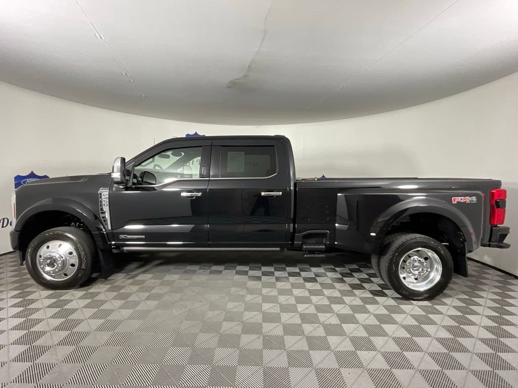 Certified 2024 Ford F450 Platinum w/ FX4 Off-Road Package AWD/4WD image 6