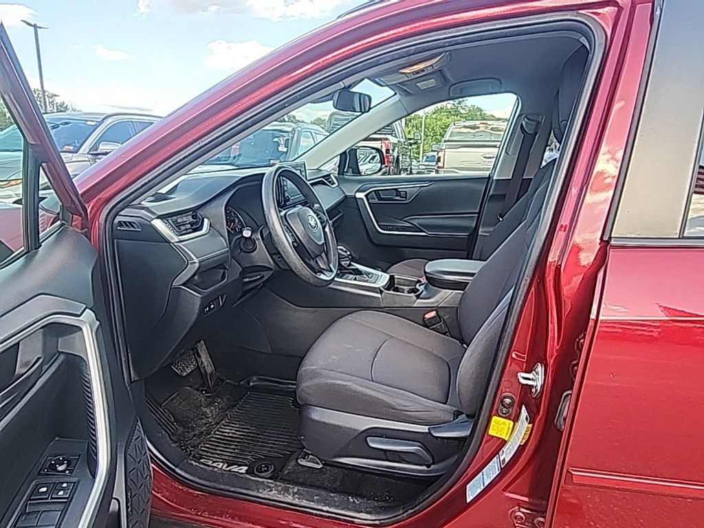 Used 2019 Toyota RAV4 LE w/ All Weather Liner Package AWD/4WD image 9