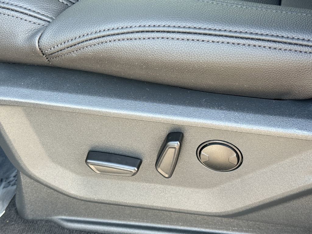 Certified 2025 Ford Expedition Max Active image 24