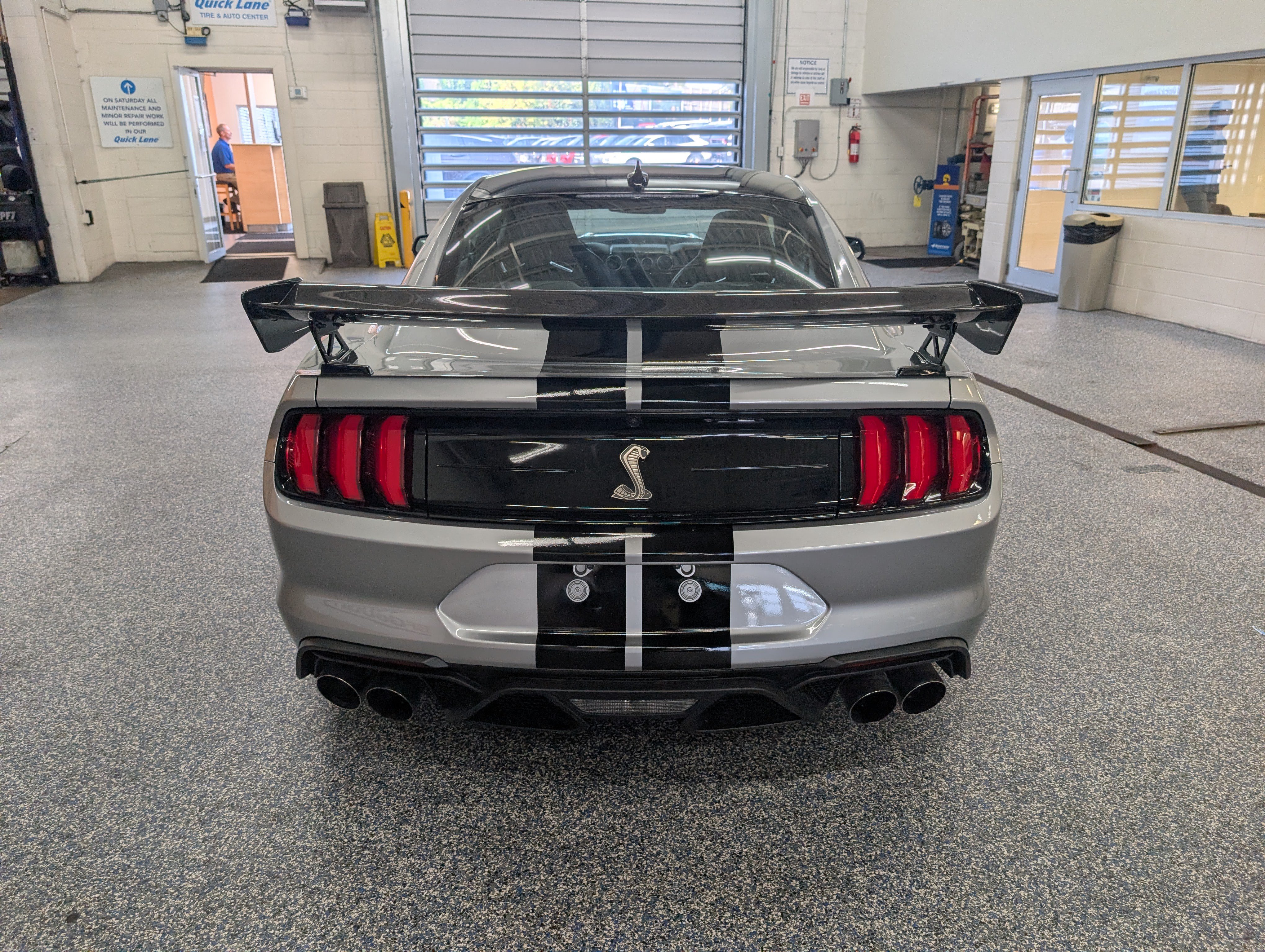 Certified 2021 Ford Mustang Shelby GT500 w/ Carbon Fiber Track Pack RWD image 6