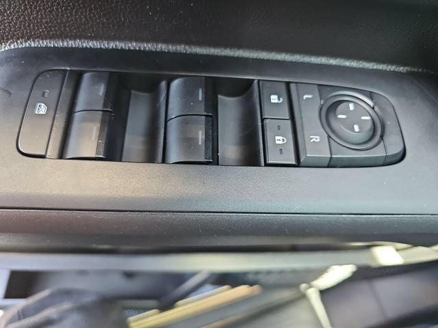 Used 2024 Toyota Tacoma SR5 AWD/4WD image 27