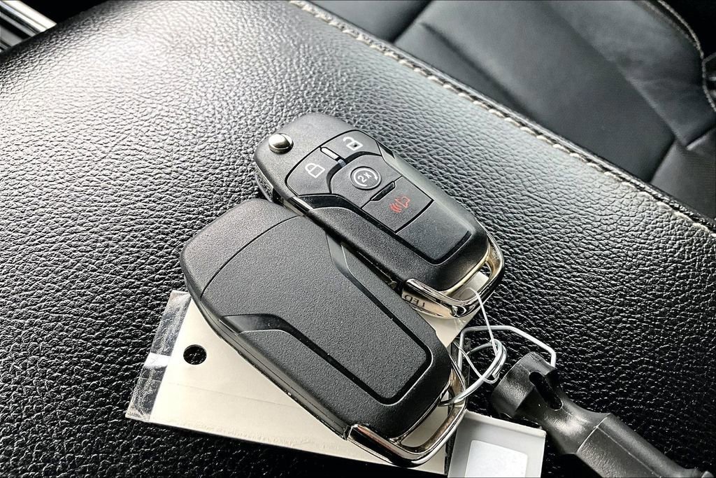 Certified 2020 Ford F250 Lariat w/ Lariat Value Package AWD/4WD image 13