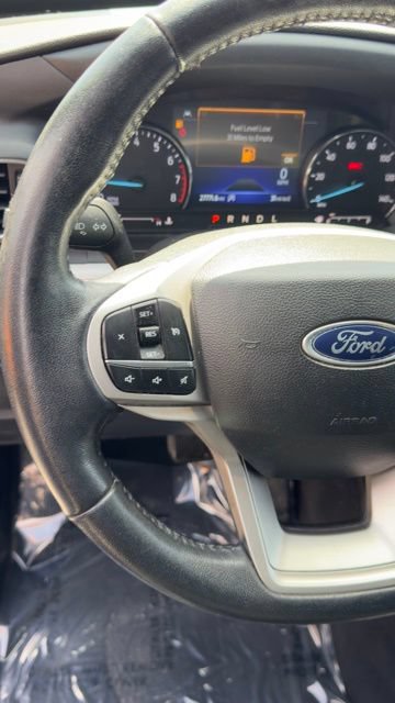Certified 2023 Ford Explorer XLT w/ Equipment Group 202A AWD/4WD image 9