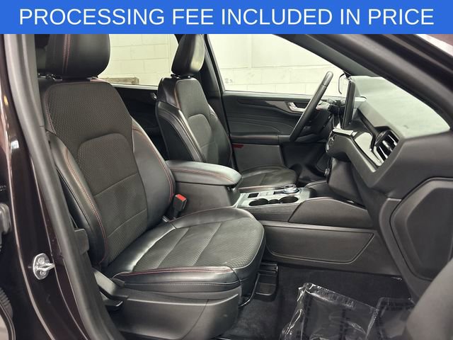 Certified 2023 Ford Escape ST-Line w/ Tech Pack #1 AWD/4WD image 16