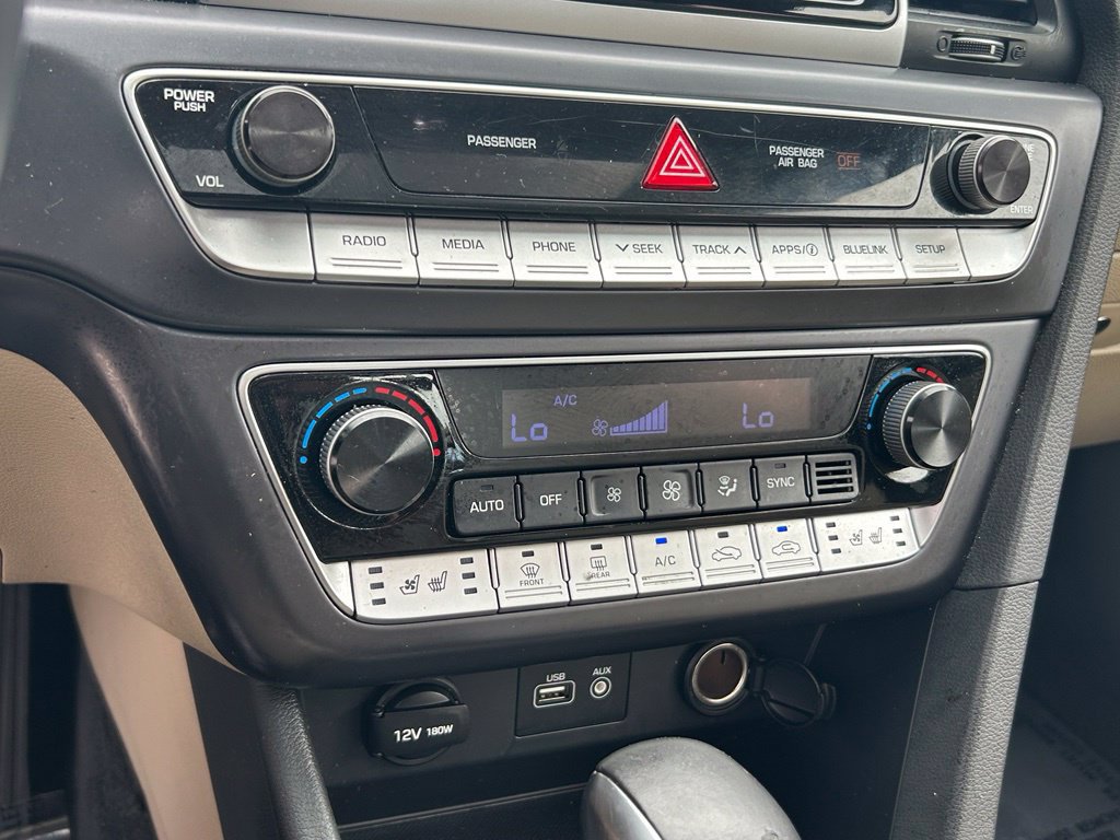 Used 2018 Hyundai Sonata Limited w/ Cargo Package FWD image 34