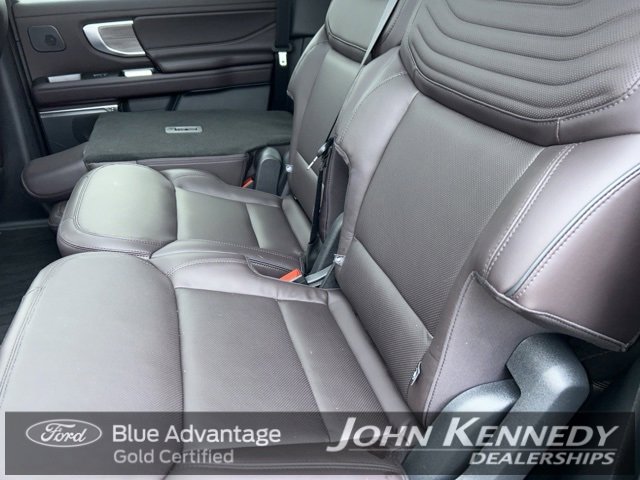 Certified 2025 Ford Expedition Max Platinum w/ Platinum Ultimate Package image 40
