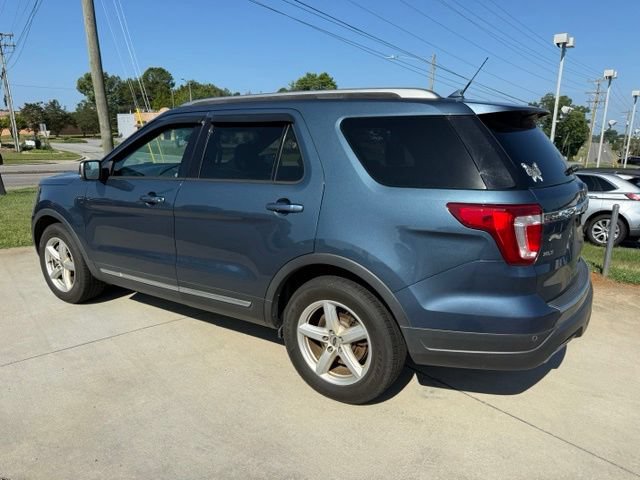 Certified 2018 Ford Explorer XLT w/ Equipment Group 202A FWD image 8