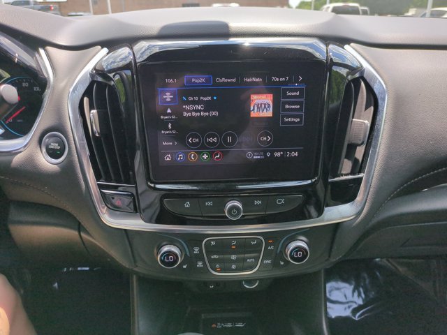 Used 2023 Chevrolet Traverse LT FWD image 21
