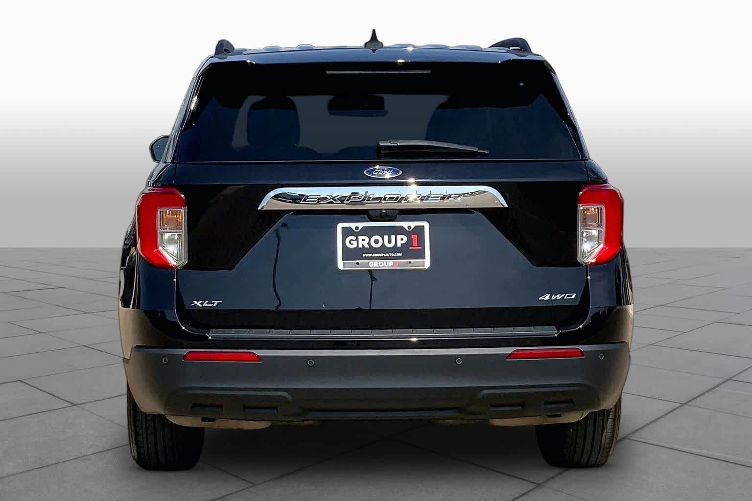 Certified 2023 Ford Explorer XLT AWD/4WD image 5