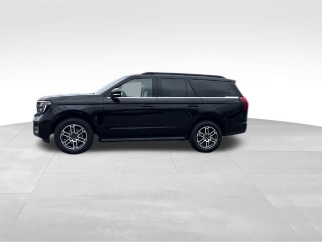 Certified 2025 Ford Expedition Active image 2