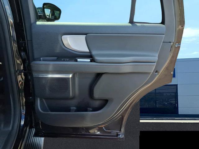 Certified 2025 Ford Expedition Active AWD/4WD image 19