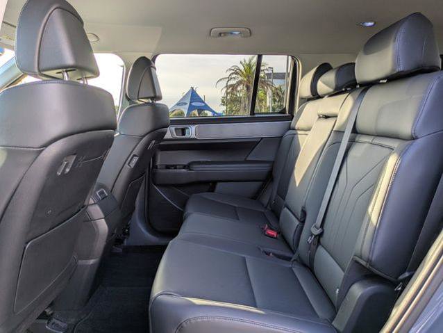 Used 2024 Hyundai Santa Fe SEL FWD image 14