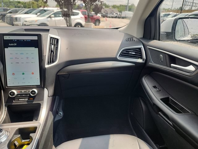 Certified 2024 Ford Edge SEL w/ Convenience Package AWD/4WD image 10