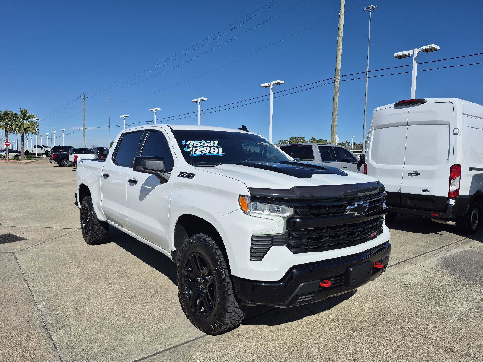 Used 2024 Chevrolet Silverado 1500 LT Trail Boss w/ Convenience Package II image 6