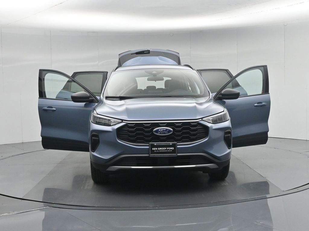 Certified 2025 Ford Escape ST-Line image 57