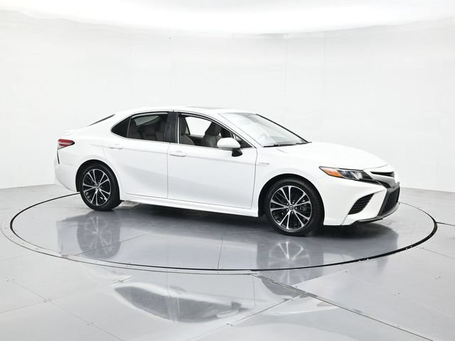 Used 2019 Toyota Camry SE w/ Audio Package FWD image 3