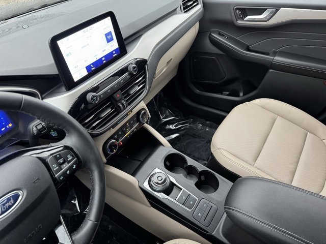 Certified 2022 Ford Escape SEL w/ Technology Package image 19