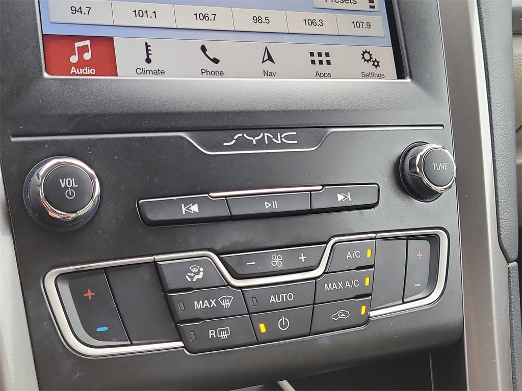 Certified 2019 Ford Fusion SE image 24