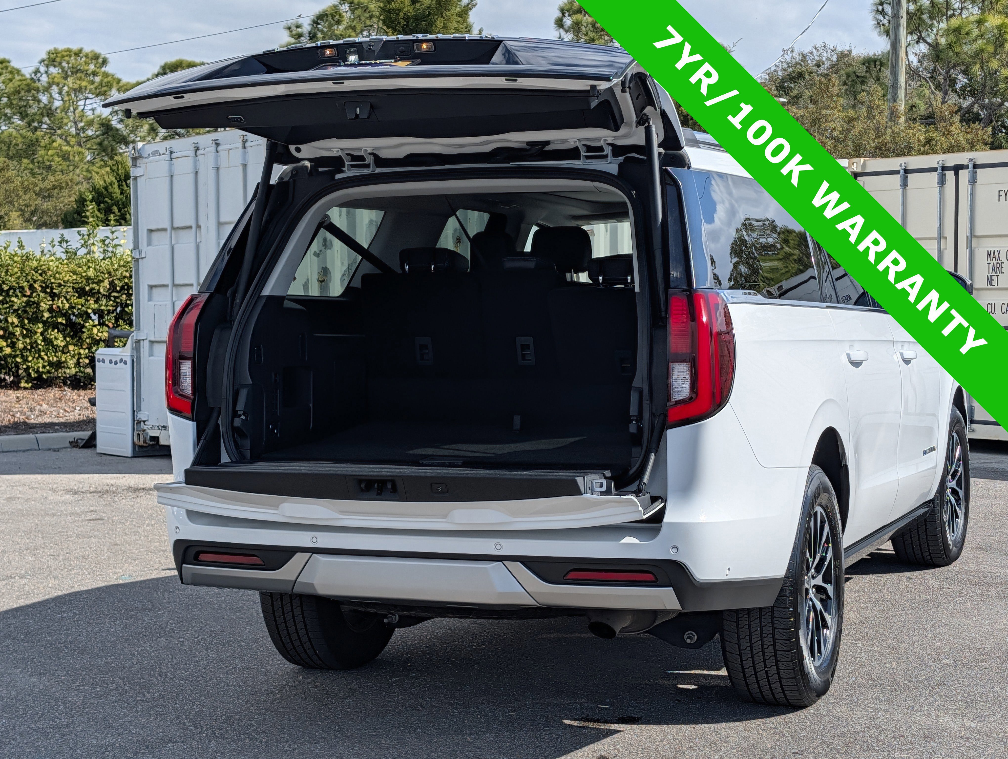 Certified 2025 Ford Expedition Max Platinum image 6