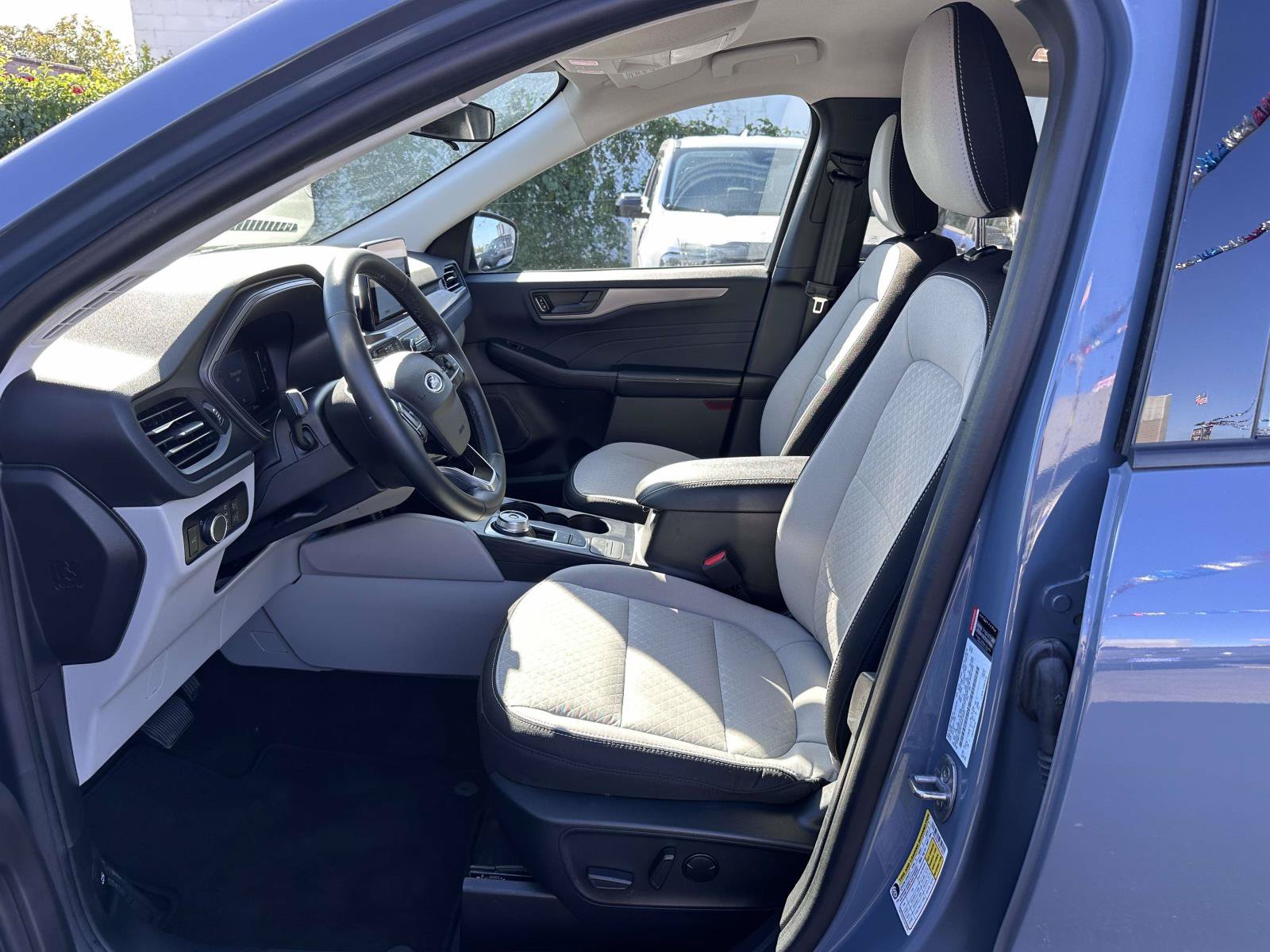 Certified 2024 Ford Escape Active AWD/4WD image 12