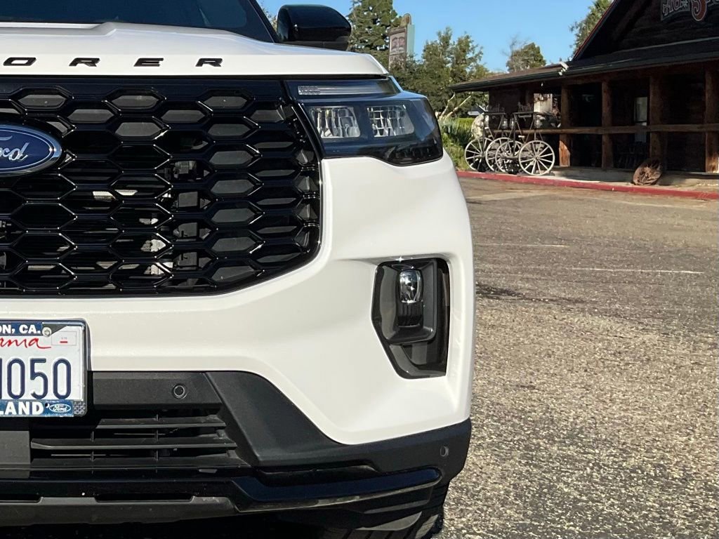 Certified 2025 Ford Explorer ST-Line w/ Premium Package image 73