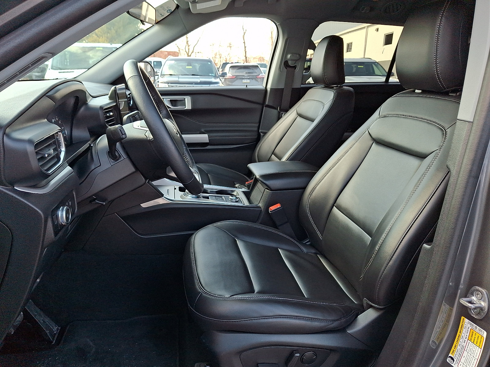 Certified 2023 Ford Explorer XLT w/ Equipment Group 202A AWD/4WD image 16