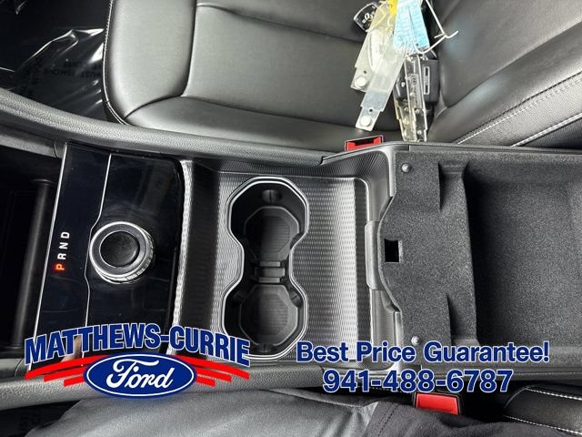 Used 2024 Jeep Grand Cherokee Limited w/ Black Appearance Package RWD image 21