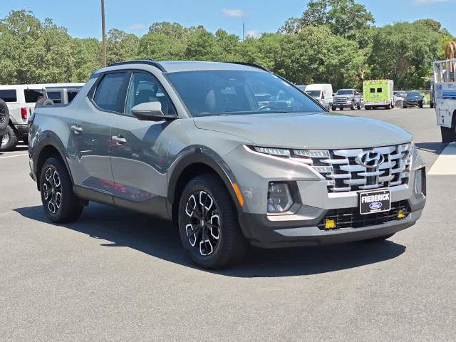 Used 2022 Hyundai Santa Cruz SEL Premium AWD/4WD image 2