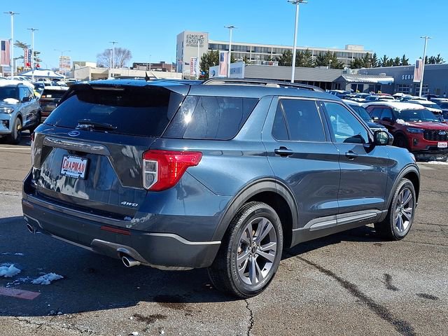 Certified 2022 Ford Explorer XLT w/ Equipment Group 202A image 3