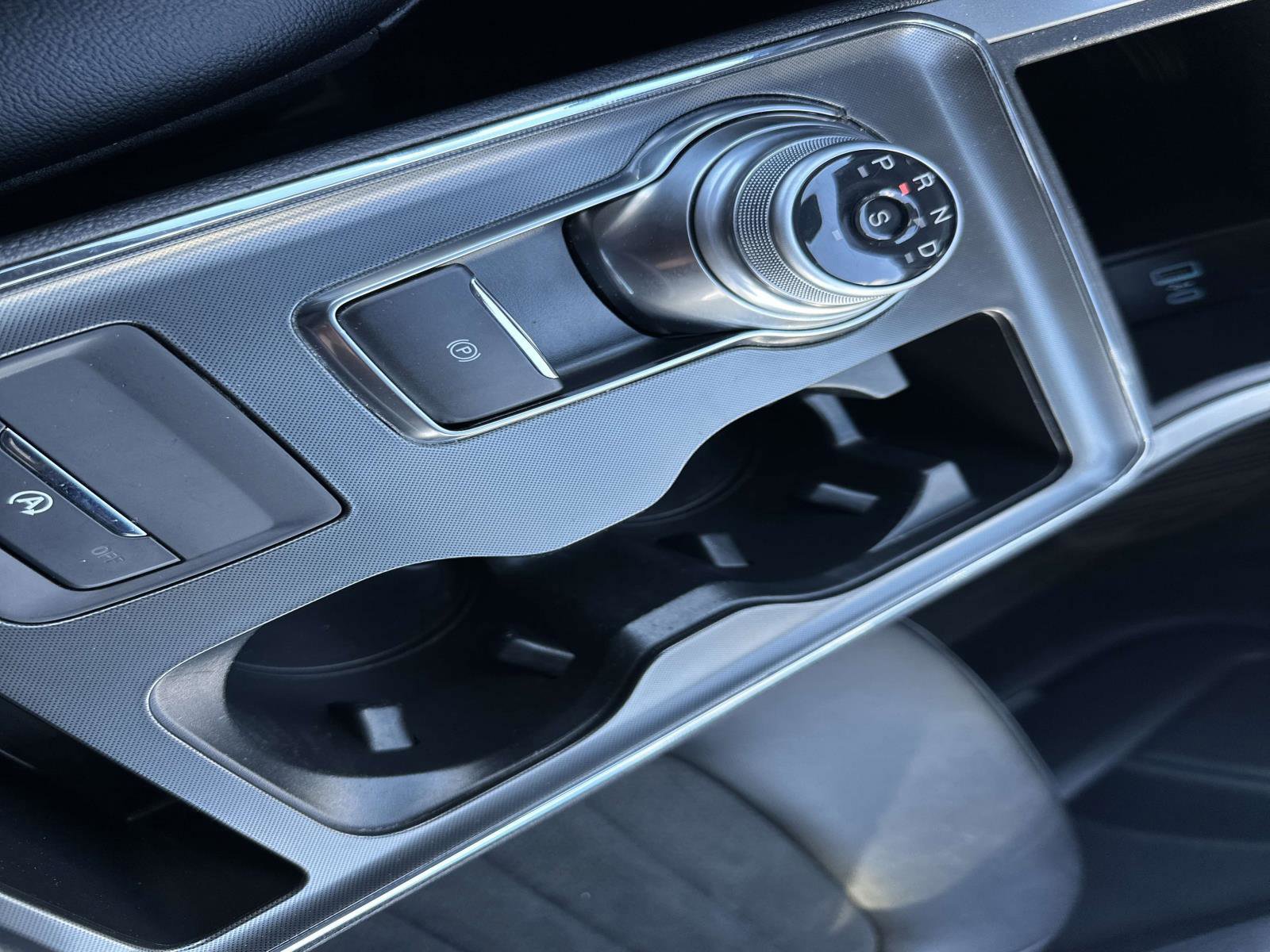 Certified 2022 Ford Edge ST-Line image 16