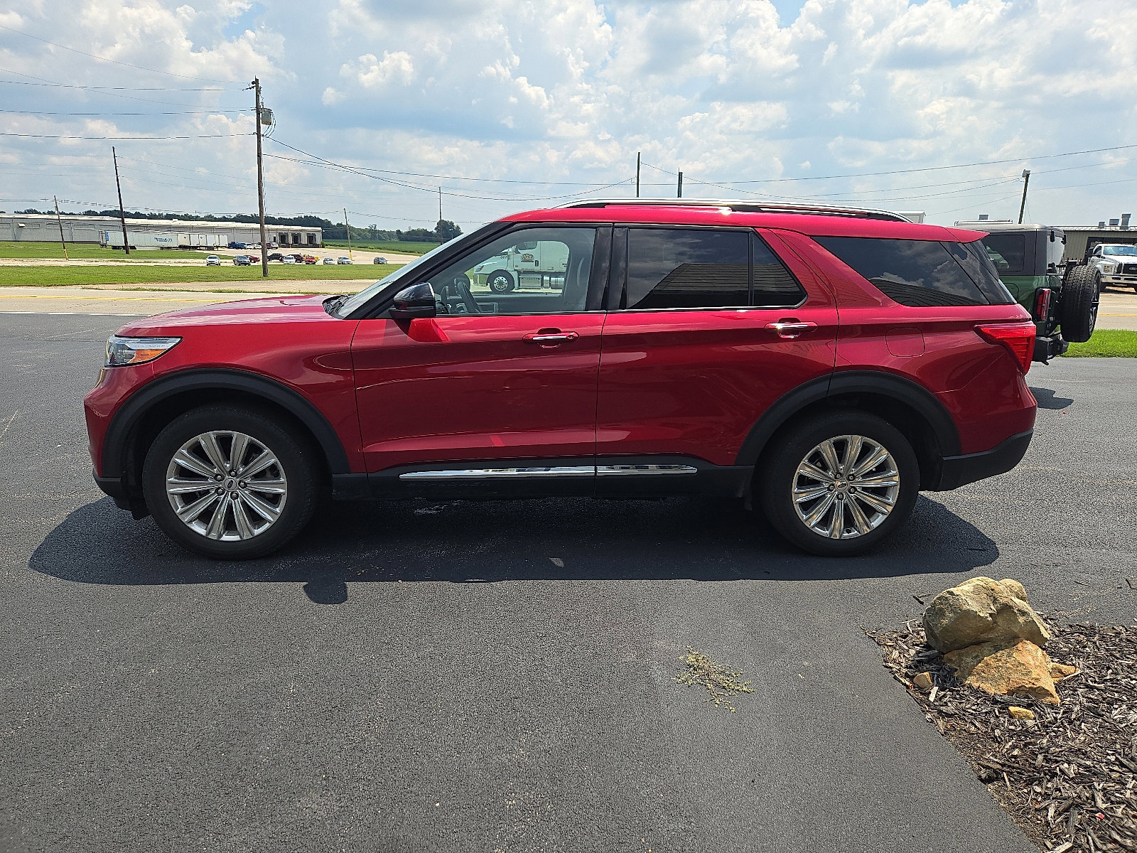 Certified 2023 Ford Explorer Limited w/ Limited Technology Package image 2