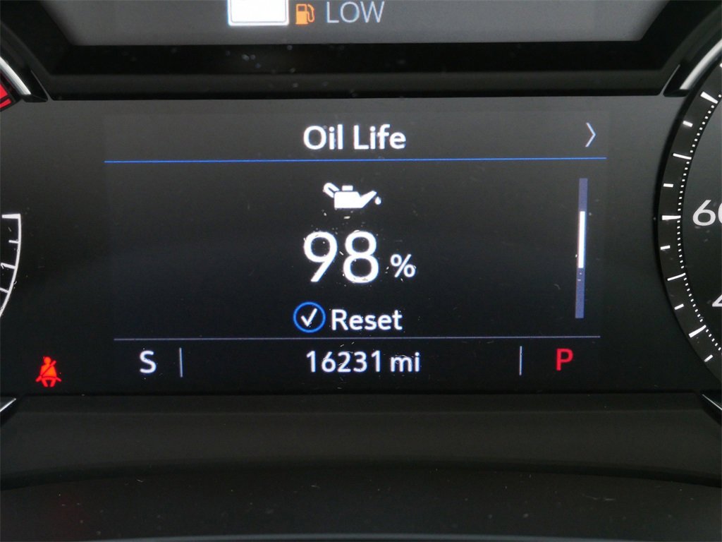 Used 2023 Cadillac XT6 Premium Luxury image 28