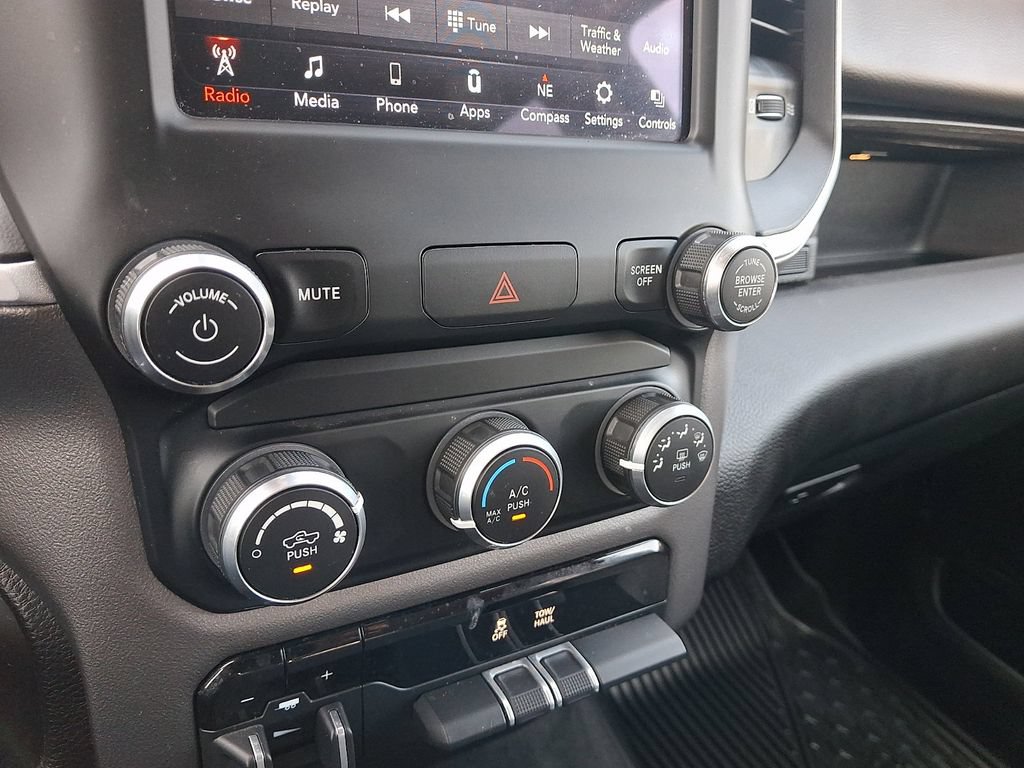 Used 2020 RAM 1500 Big Horn AWD/4WD image 16