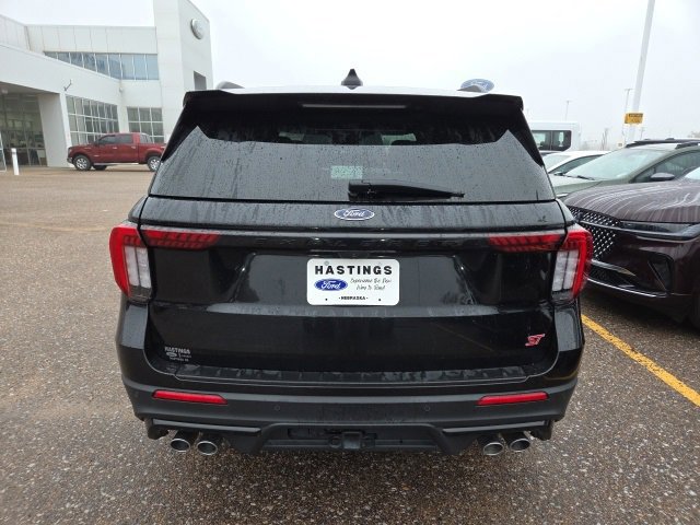 Certified 2025 Ford Explorer ST image 2