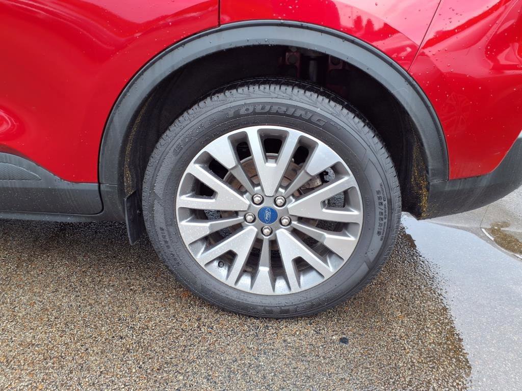 Certified 2022 Ford Escape Titanium image 7