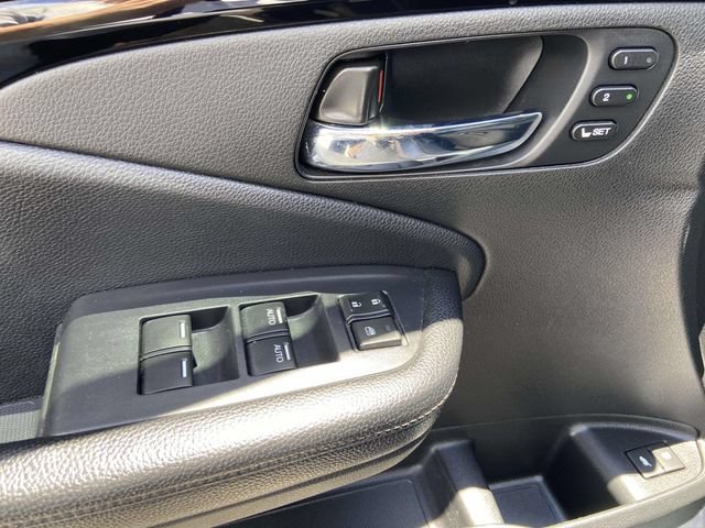 Used 2020 Honda Pilot Touring image 19
