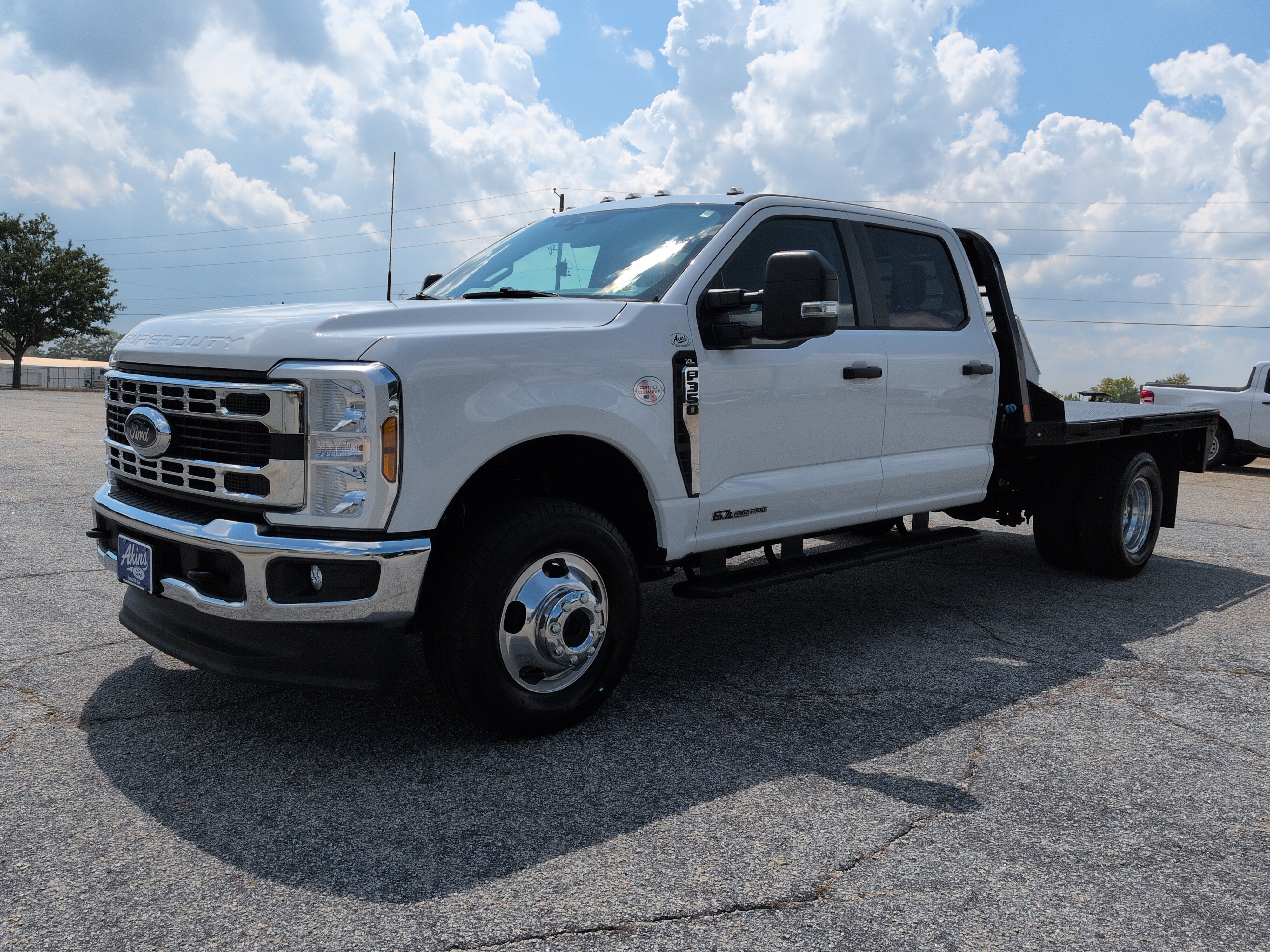 Certified 2025 Ford F350 XL w/ XL Chrome Package AWD/4WD image 6