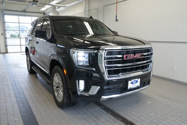 Used 2021 GMC Yukon SLT w/ Rear Media and Nav Package AWD/4WD image 17