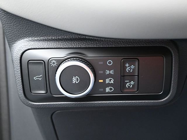 Certified 2025 Ford Explorer Active w/ Active Comfort Package image 22