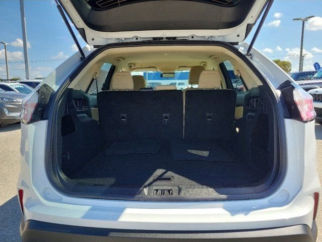 Certified 2024 Ford Edge SE image 12
