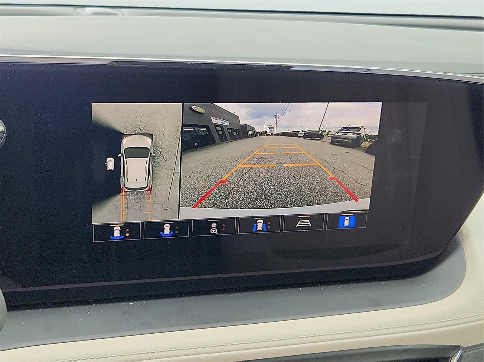 Used 2024 Buick Encore GX Avenir w/ Avenir Technology Package AWD/4WD image 16