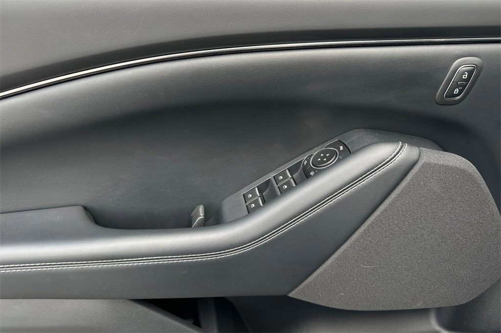 Certified 2022 Ford Mustang Mach-E Select image 11