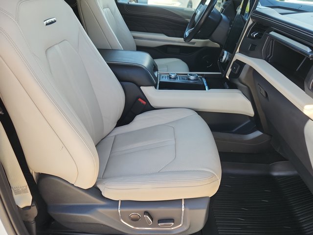 Certified 2024 Ford Expedition Max Platinum AWD/4WD image 19