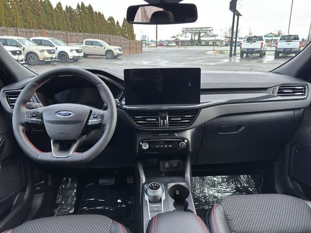 Certified 2025 Ford Escape ST-Line Elite w/ Class II Trailer Tow Package image 26