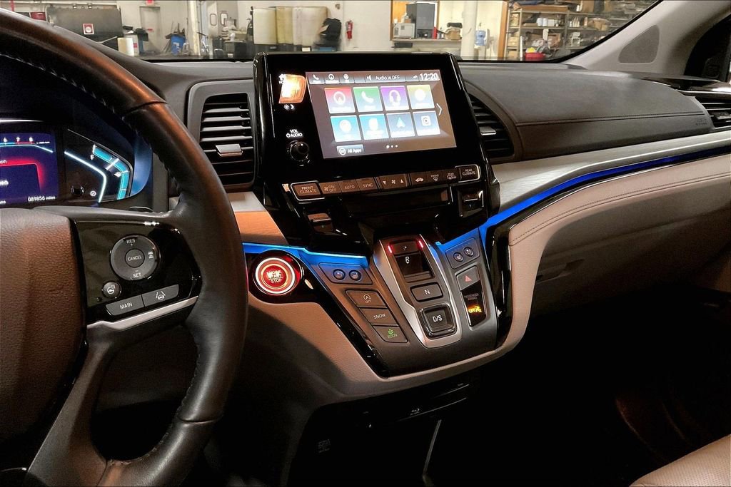 Used 2018 Honda Odyssey Elite image 6
